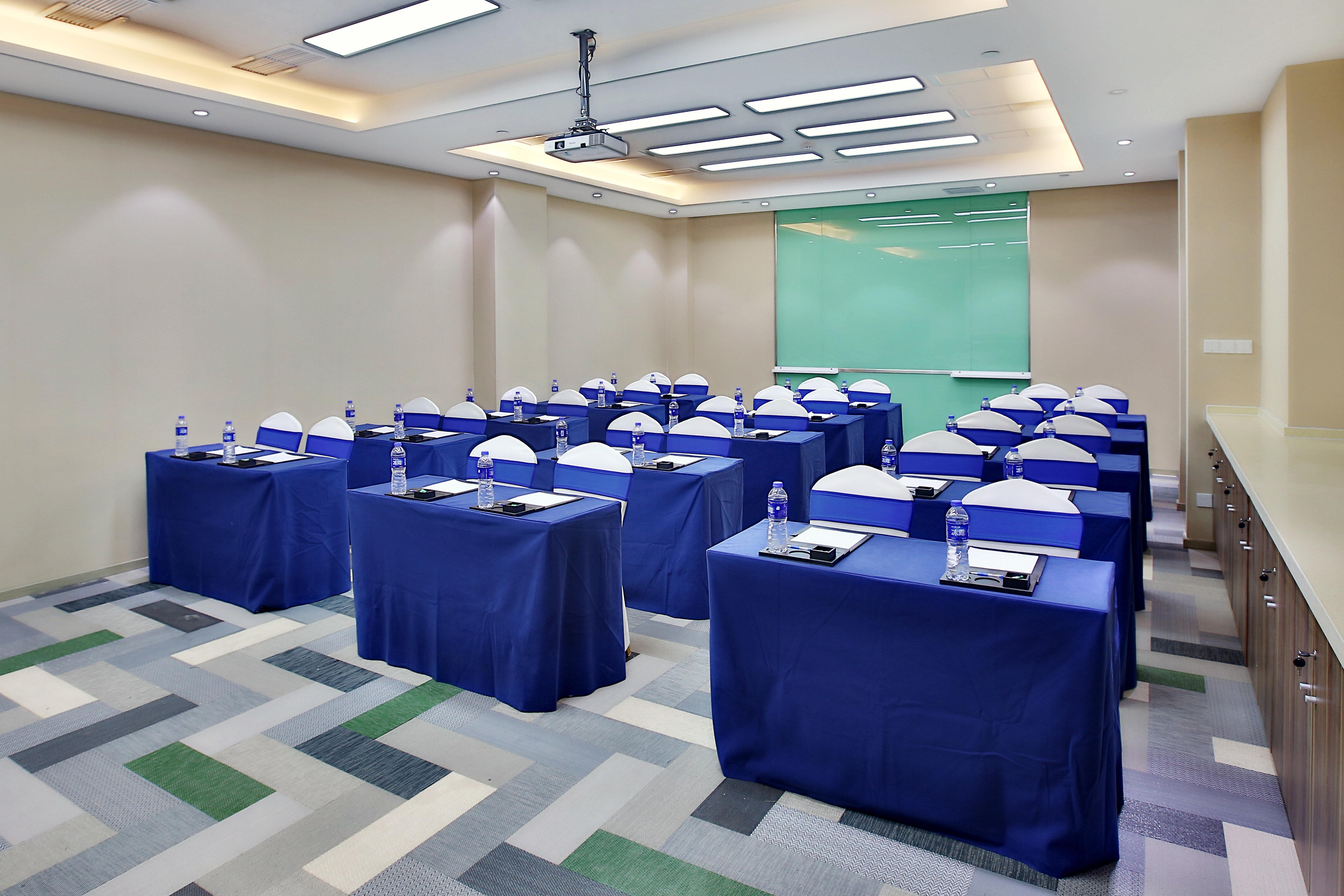 Holiday Inn Express Langfang Park View By Ihg Buitenkant foto