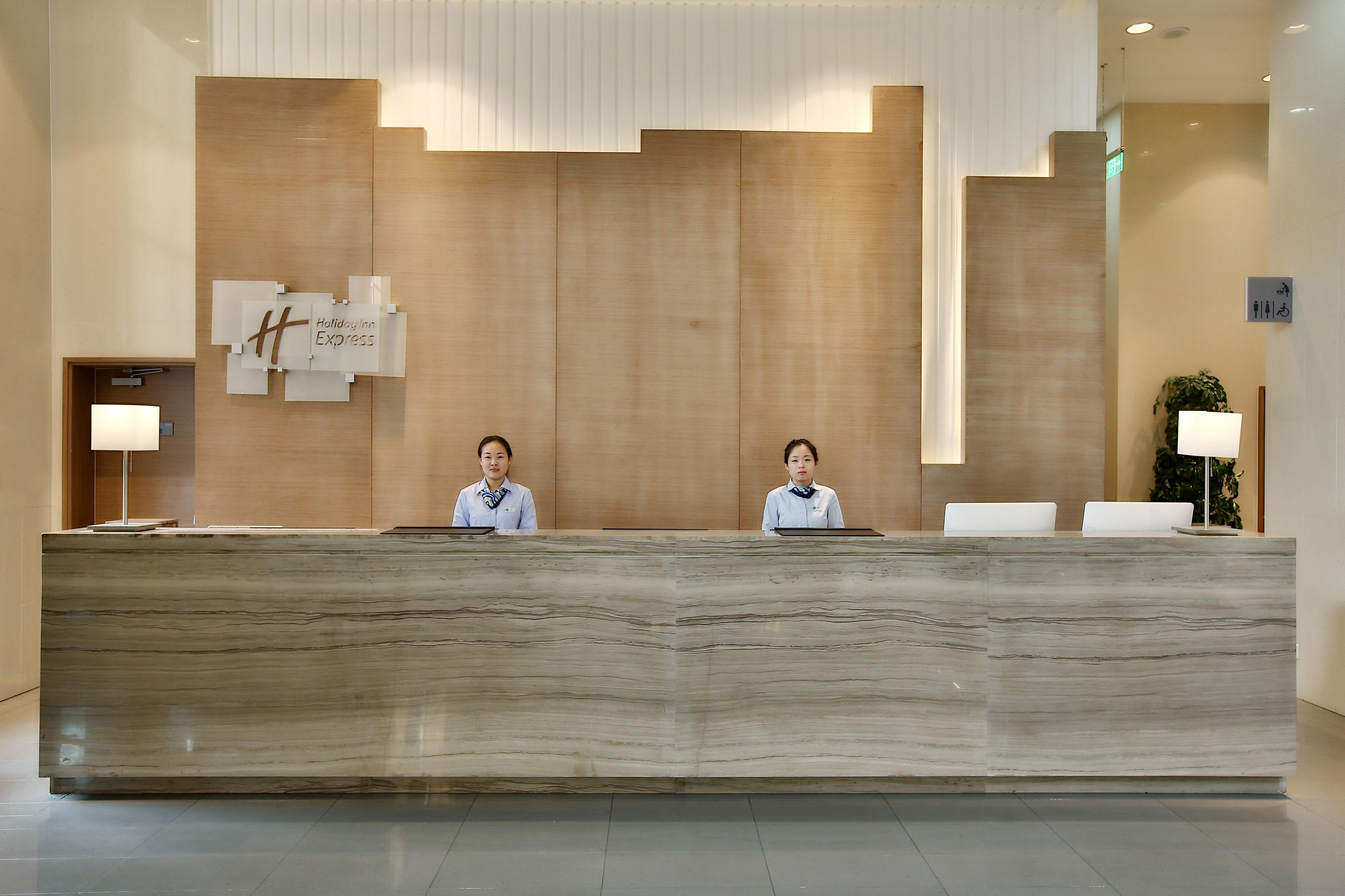 Holiday Inn Express Langfang Park View By Ihg Buitenkant foto